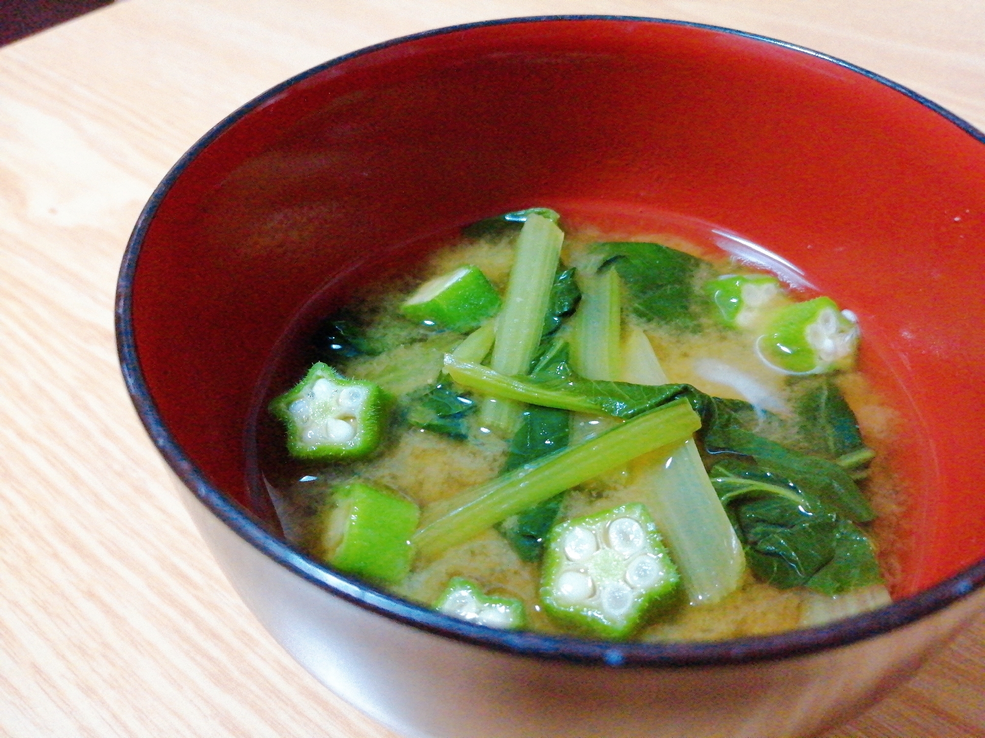 小松菜とオクラの味噌汁
