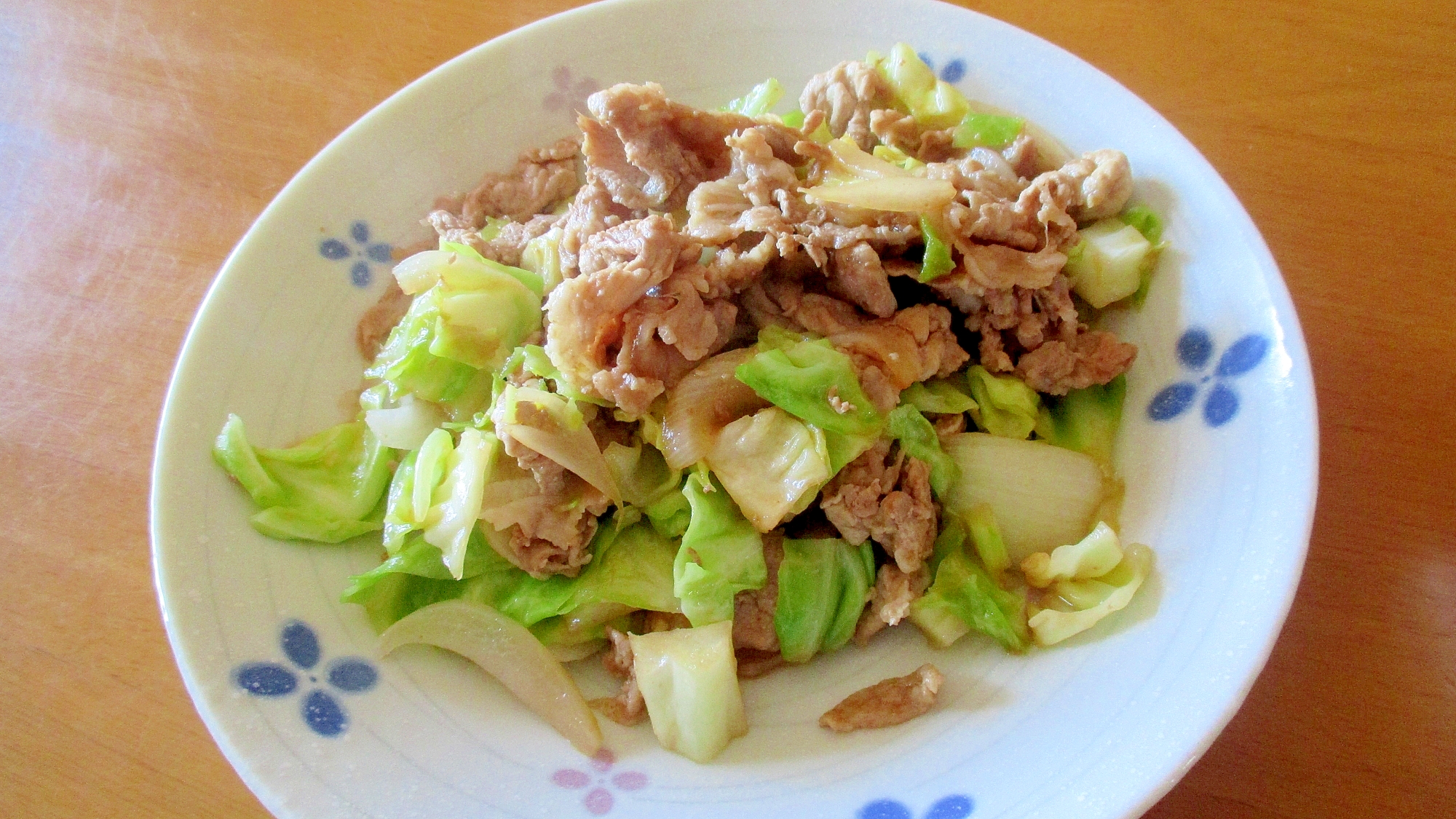 豚肉とキャベツと玉ねぎの中華炒め