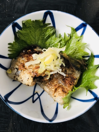 レシピを参考にして作ってみました。脂ののった太刀魚とバターの相性が良いですね。丁度いい味付けでネギ、にんにく、シソの風味が効いていて美味しくいただけました。