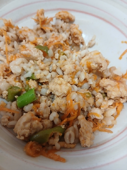 幼児食に☆鶏とにんじんのそぼろ丼