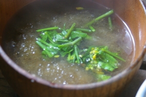 菜の花のとろろ昆布汁