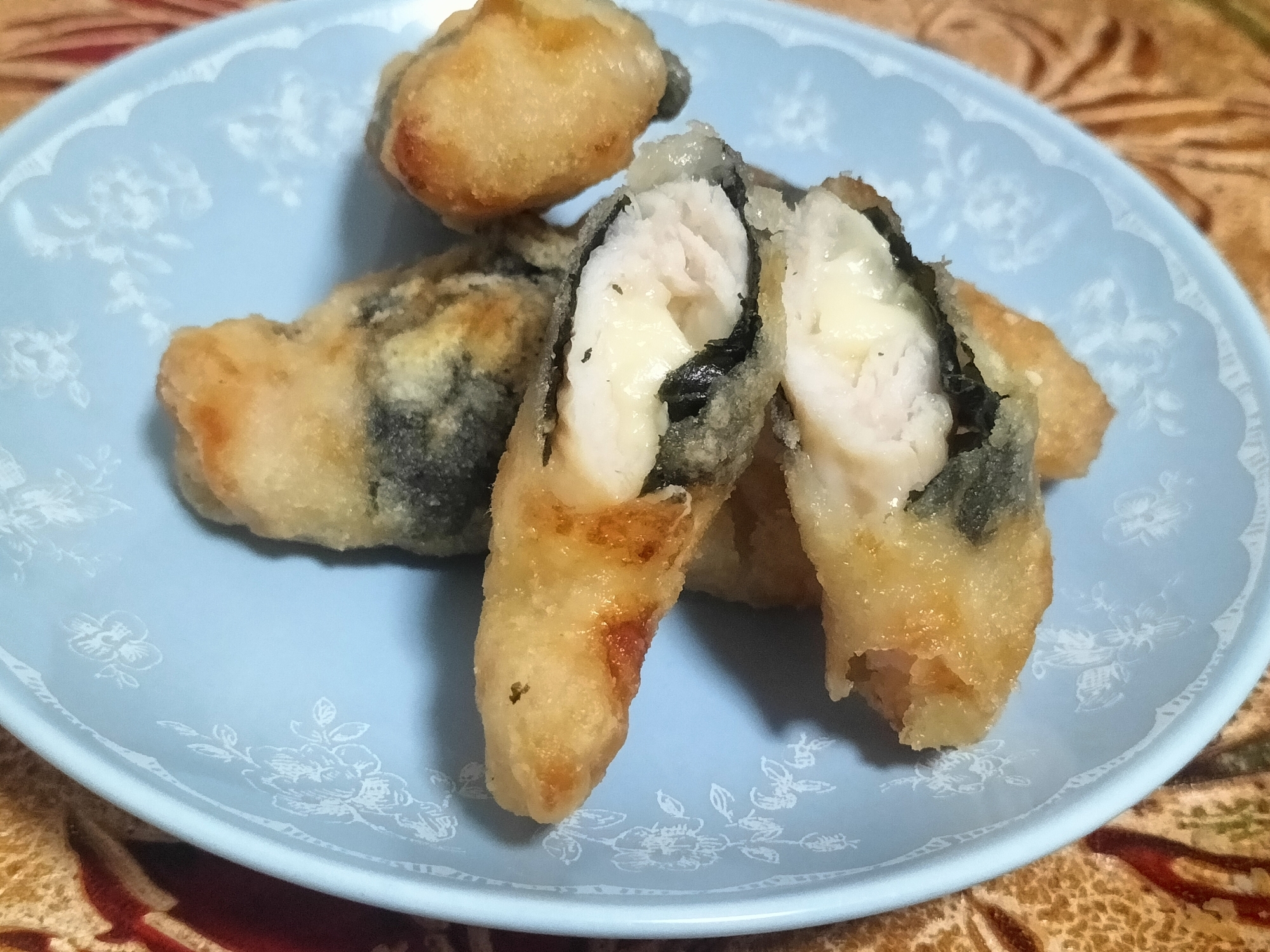 鶏むね肉で簡単作り置き♪チーズと大葉で節約磯辺揚げ