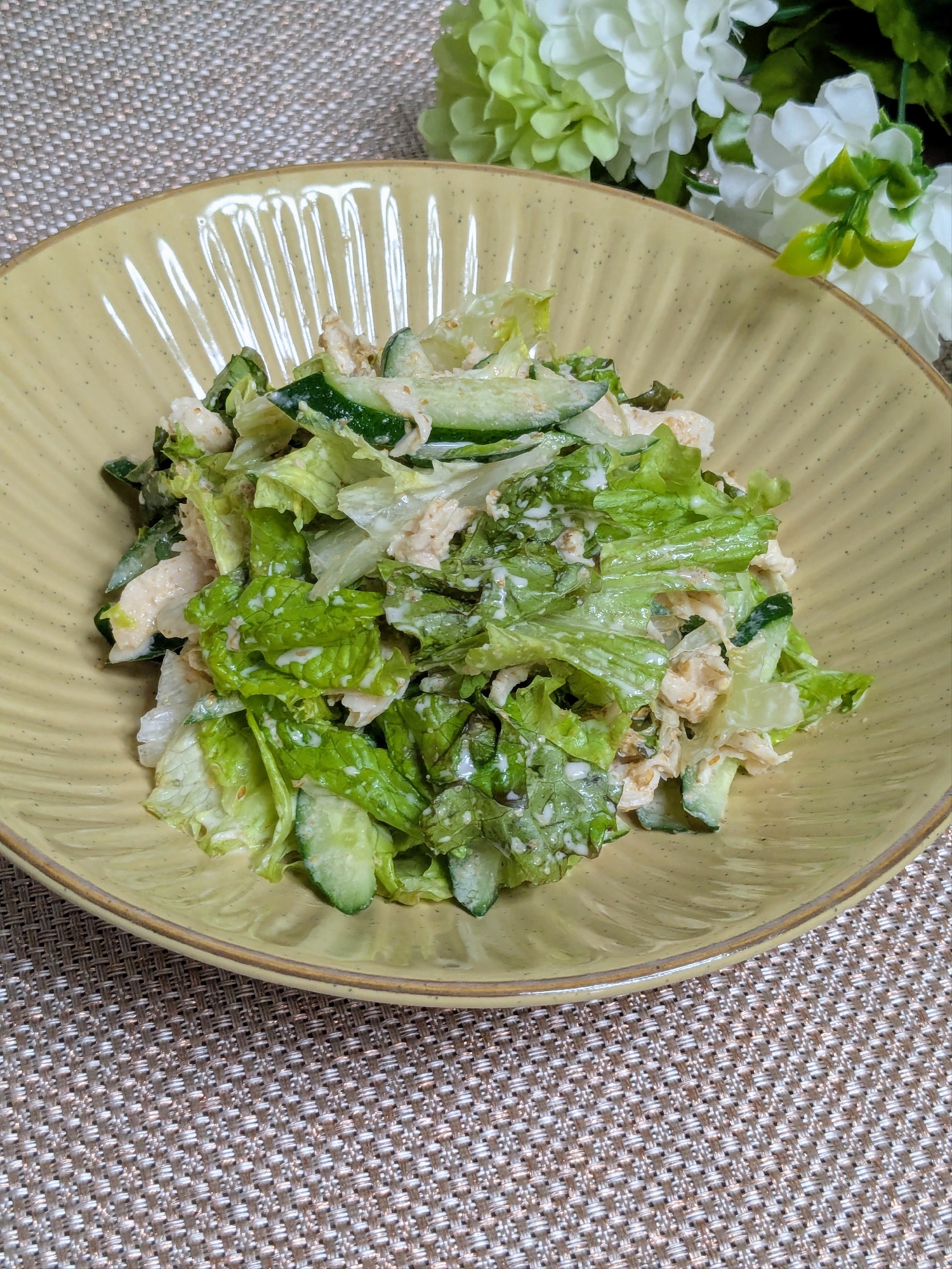 ささみときゅうりの胡麻マヨサラダ