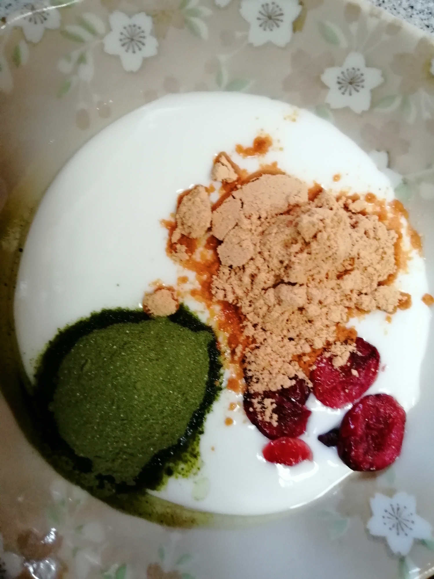 ドライクランベリー入りヨーグルト