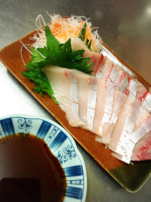 頂き物ハマチの刺身 レシピ 作り方 By プニプニちゃ 楽天レシピ 頂き物ハマチの刺身 レシピ 作り方 By プニプニちゃ 楽天レシピ