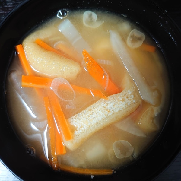 大根にんじん油揚げのお味噌汁 レシピ 作り方 By チーズケーキ Yb 楽天レシピ 大根にんじん油揚げのお味噌汁 レシピ 作り方 By チーズケーキ Yb 楽天レシピ