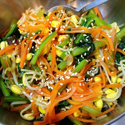 小松菜を使い切りたくて☺︎
他の野菜もあったので作ってみました！

簡単で、夏のあまり食欲のない時期にも
美味しく食べられました( ¨̮ )