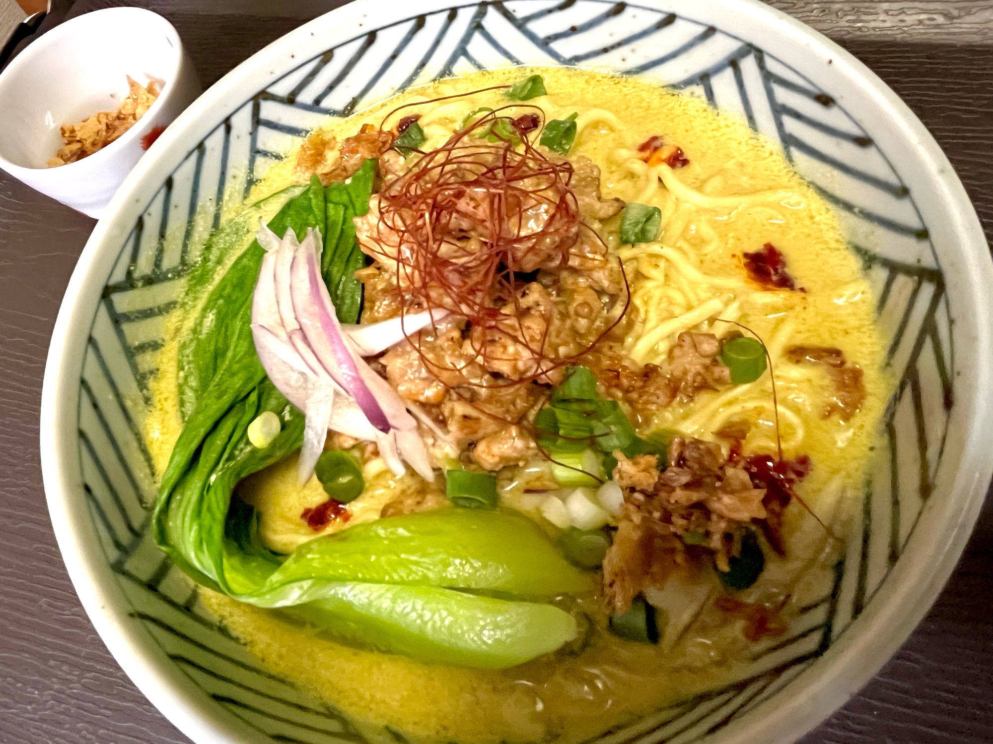 体ぽかぽかスパイシーラーメン＊豆乳カレー坦々麺＊