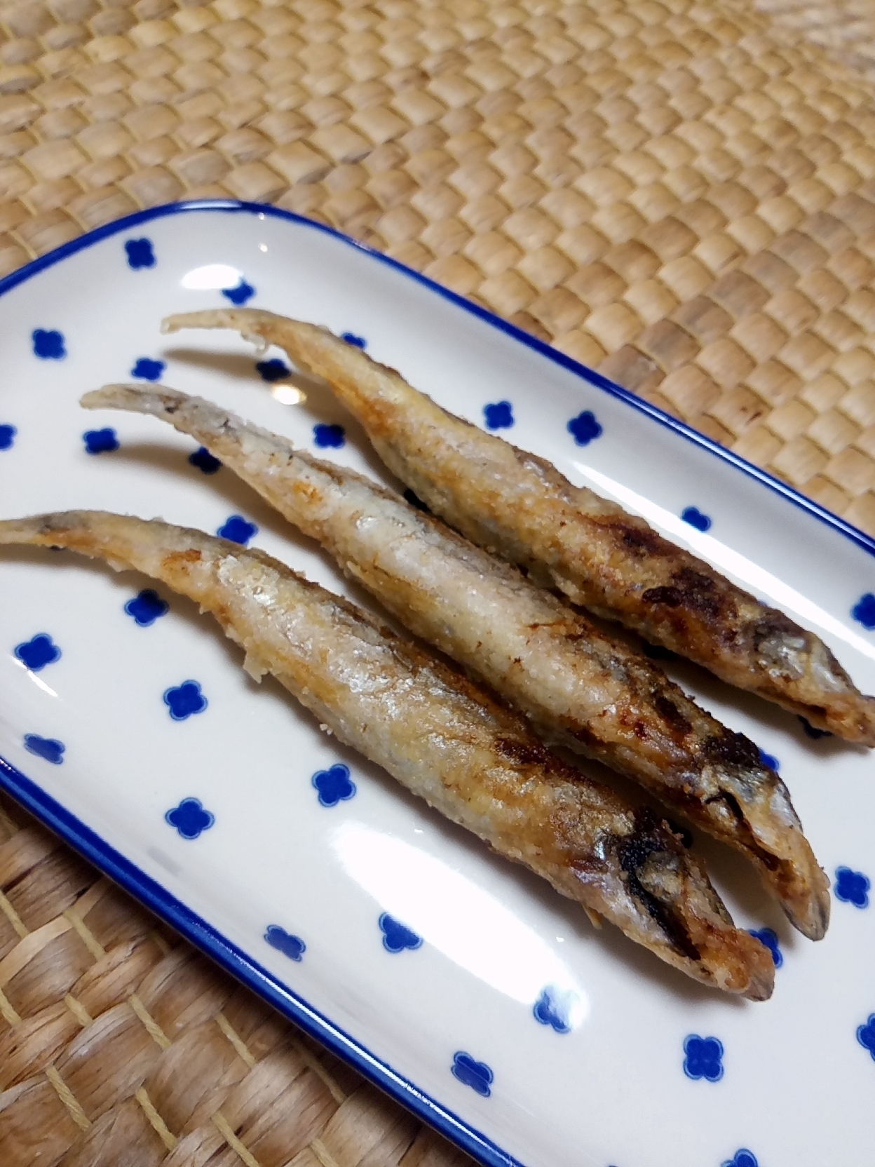 頭からガブッと食べられる ししゃもの唐揚げ レシピ 作り方 By Ada Tamaco 楽天レシピ