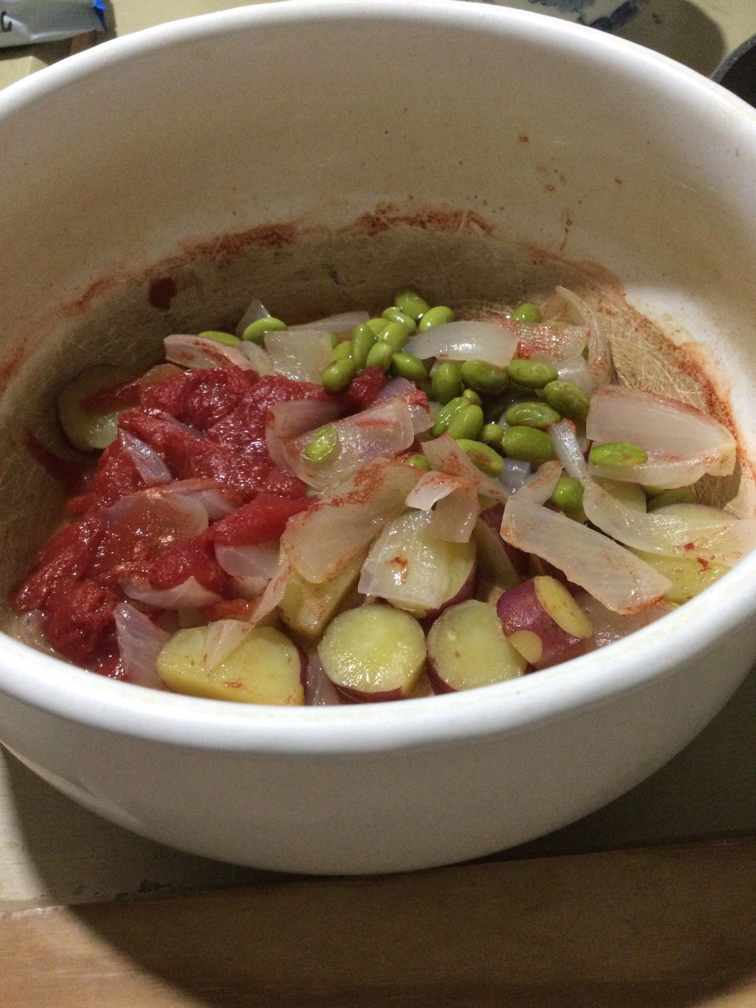 さつま芋玉ねぎ枝豆スイカの煮物♪