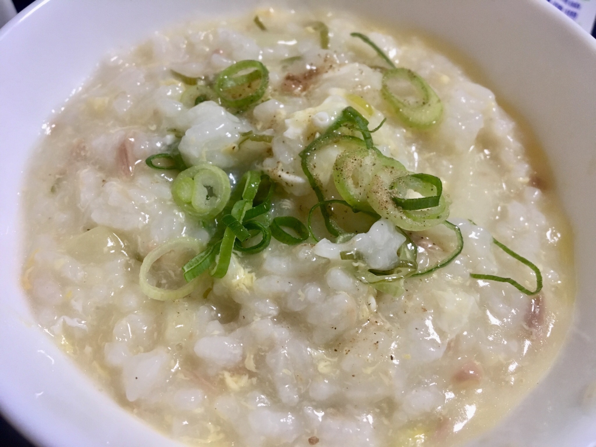 炊飯器だけで簡単に作れるツナ粥！