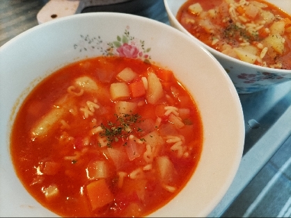 トマトジュースで根野菜のミネストローネ