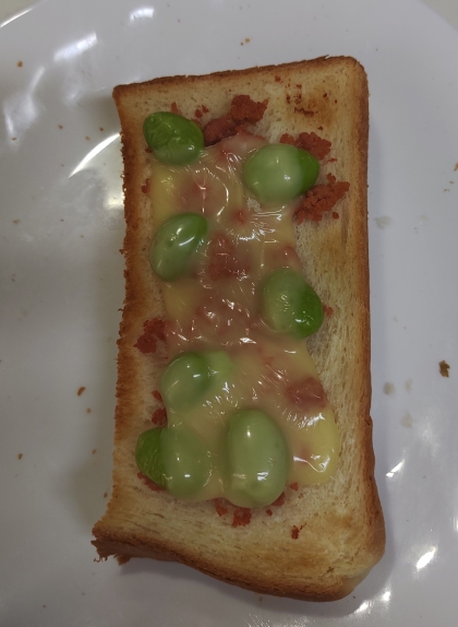 枝豆＋鮭＋チーズマヨトースト