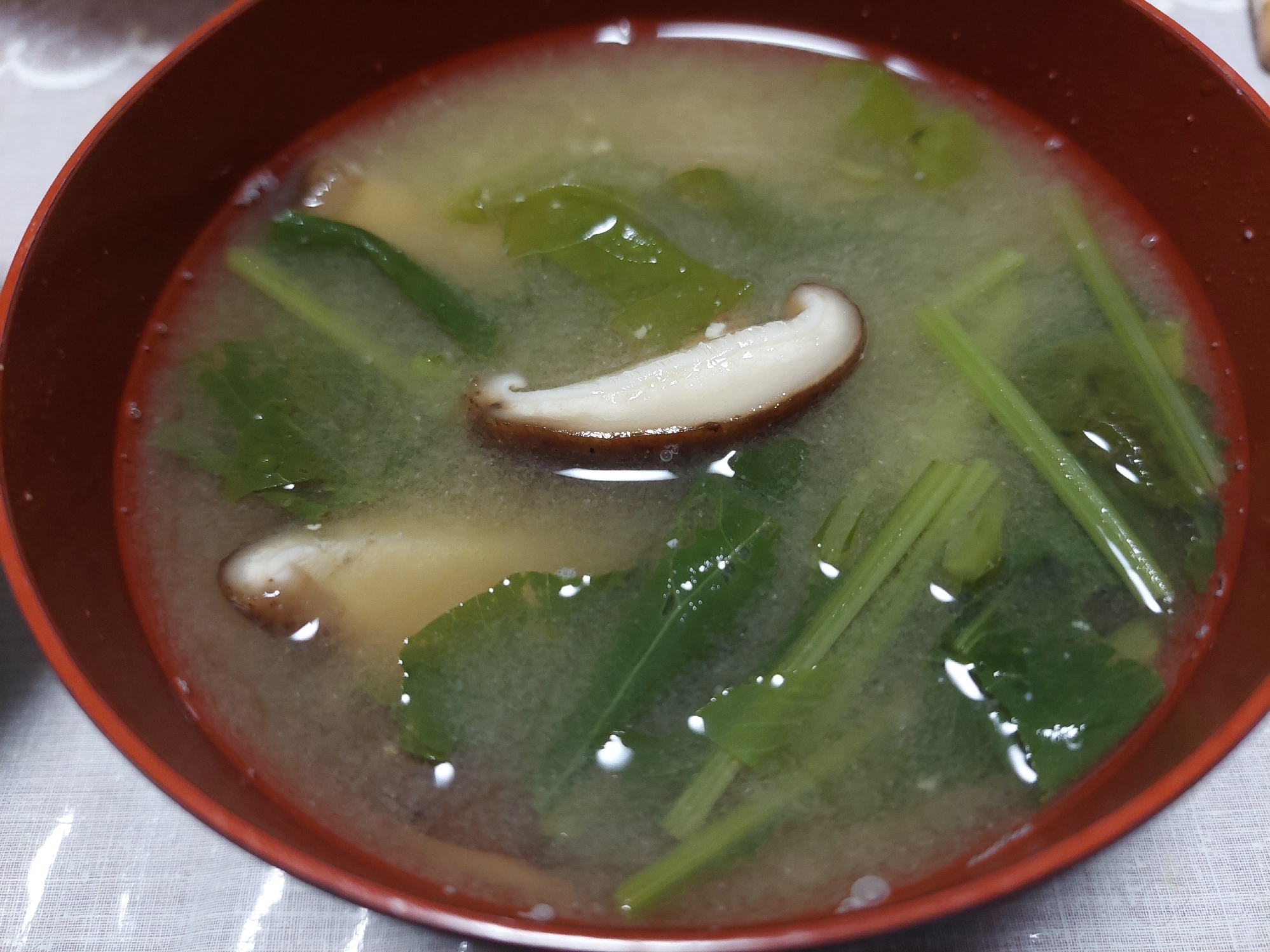 椎茸と小松菜のお味噌汁