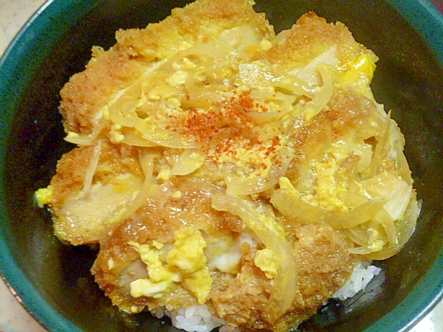 惣菜のとんかつで時短♪めんつゆで味付け♪カツ丼