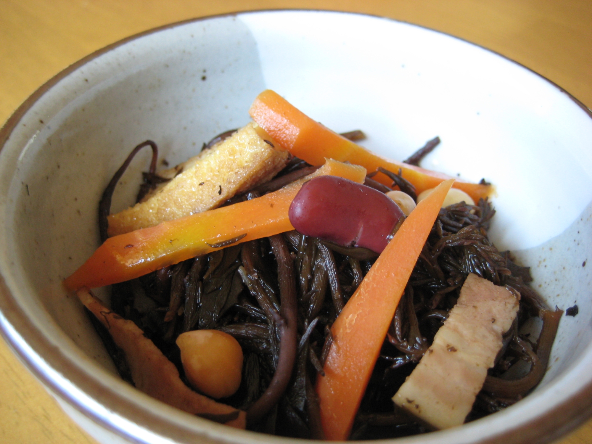 ベーコンで旨味up ひじきとミックスビーンズの煮物 レシピ 作り方 By Nyanpyow 楽天レシピ ベーコンで旨味up ひじきとミックスビーンズの煮物 レシピ 作り方 By Nyanpyow 楽天レシピ