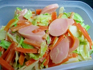 魚肉ソーセージのマヨ野菜炒め