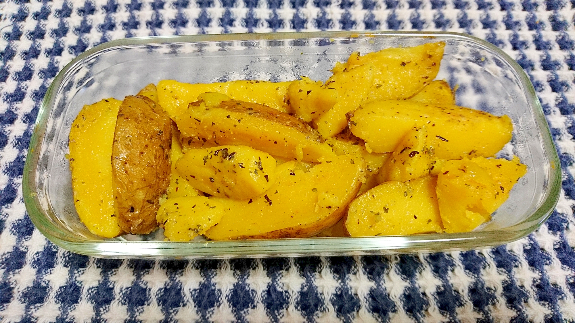 ハーブが香る じゃがいもガーリックバター炒め レシピ 作り方 By Lisalisa 楽天レシピ ハーブが香る じゃがいもガーリックバター炒め レシピ 作り方 By Lisalisa 楽天レシピ