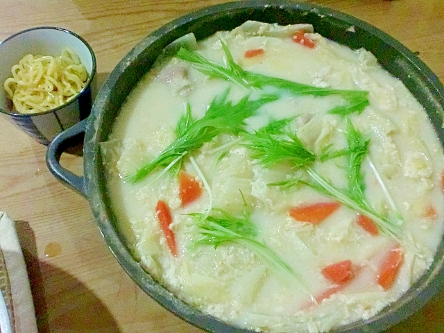 みそ味の豆乳チーズ鍋 レシピ 作り方 By Sumippy 楽天レシピ
