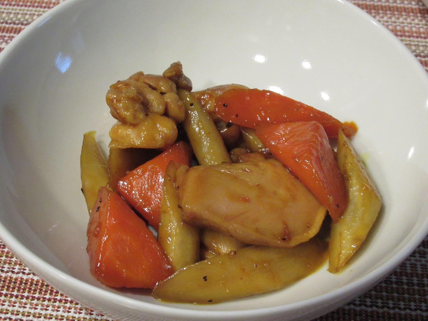 カレー風味！鶏肉と根菜の煮物