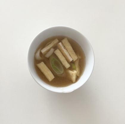 たまねぎと油揚げの味噌汁