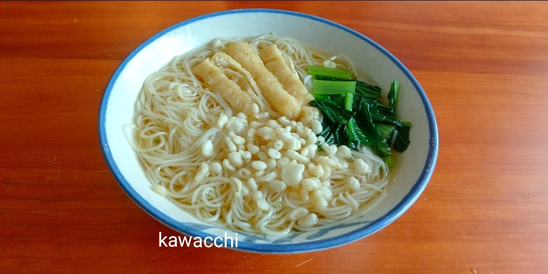 小松菜・油揚げ・天かすの煮麺