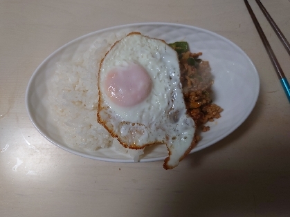 今日はガパオライスを作りました。同じご飯料理と言う事で作ったよレポートを送らせて頂きました。