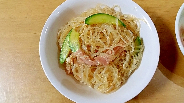 生ハムで作る☆春雨サラダ