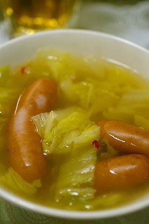 和製ザワークラウト? ソーセージと白菜漬けの煮込み