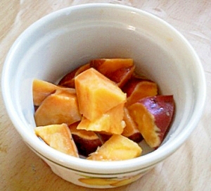 お弁当にさつまいもバター