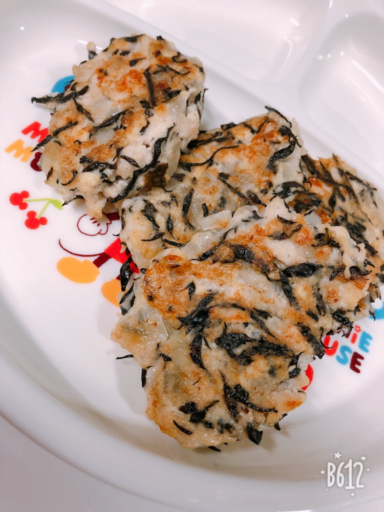 離乳食 後期 鶏ひき肉の豆腐ひじきハンバーグ レシピ 作り方 By Rittanmama 楽天レシピ