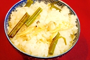 まるで料亭〆ご飯 アサリとワラビの炊き込みご飯 レシピ 作り方 By 酔いどれんぬ 楽天レシピ まるで料亭〆ご飯 アサリとワラビの炊き込みご飯 レシピ 作り方 By 酔いどれんぬ 楽天レシピ