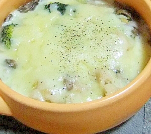花野菜と舞茸のチーズクリームグラタン