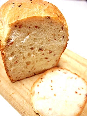 節分の豆の残りで♪香ばし大豆パン~(HB使用)