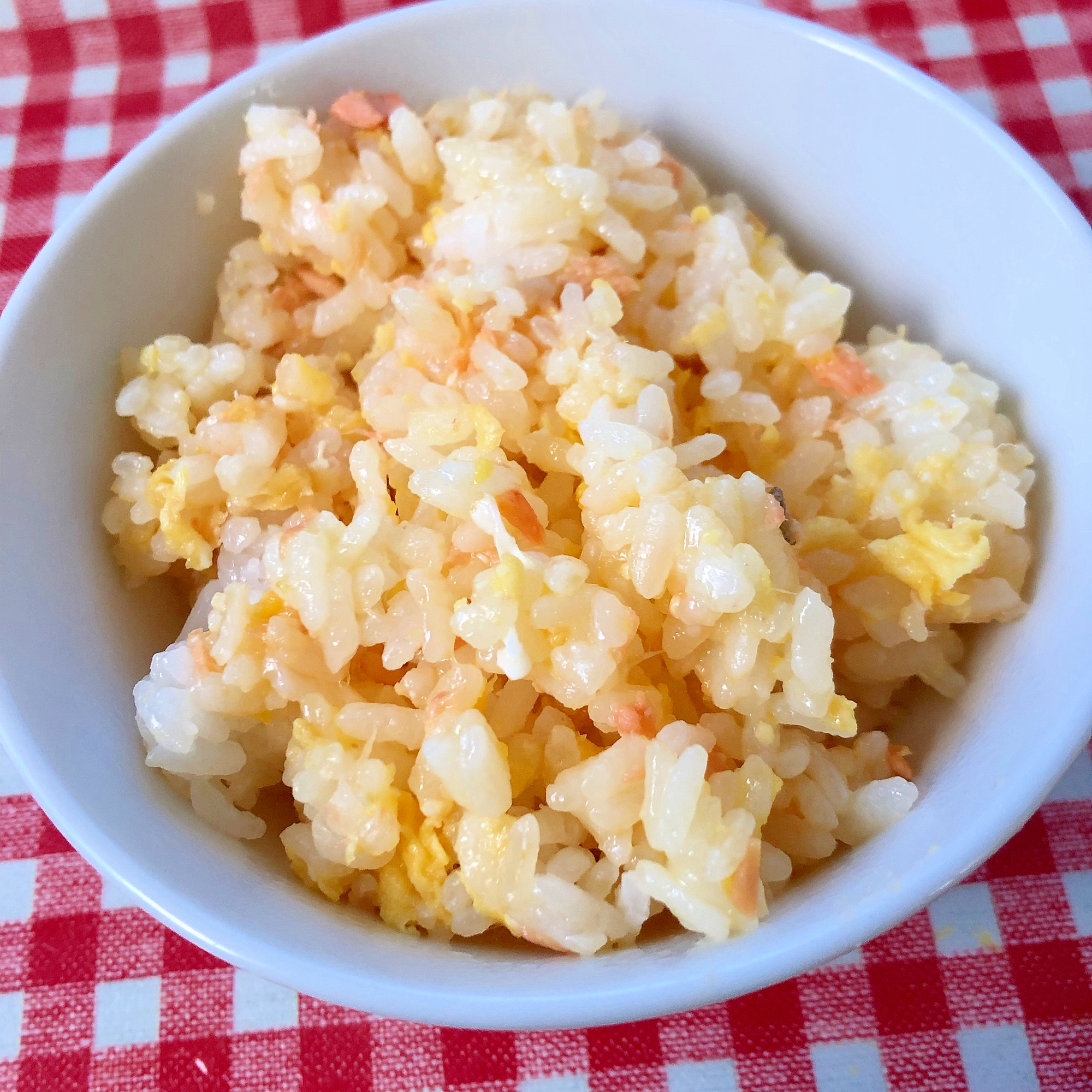 卵と鮭のチャーハン★