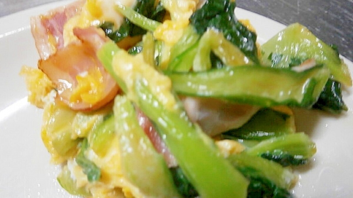 冷凍小松菜とベーコンのスクランブルエッグ レシピ 作り方 By なな1151 楽天レシピ 冷凍小松菜とベーコンのスクランブルエッグ レシピ 作り方 By なな1151 楽天レシピ