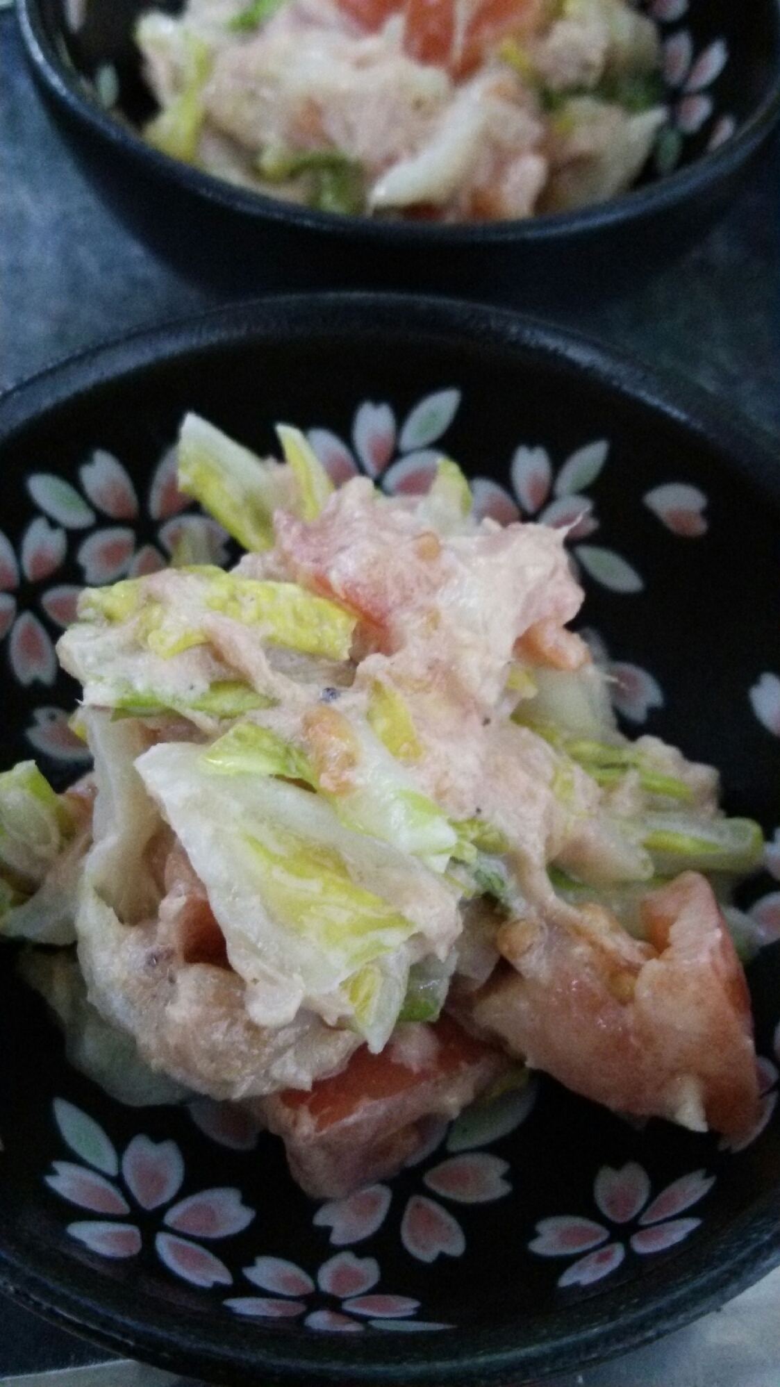 白菜とトマトとツナのチーズドレッシング和え