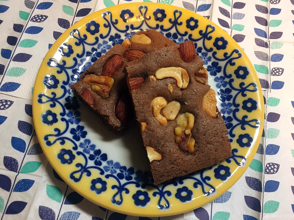 ホットケーキミックスでチョコナッツケーキ レシピ 作り方 By Tamaki0331 楽天レシピ ホットケーキミックスでチョコナッツケーキ レシピ 作り方 By Tamaki0331 楽天レシピ