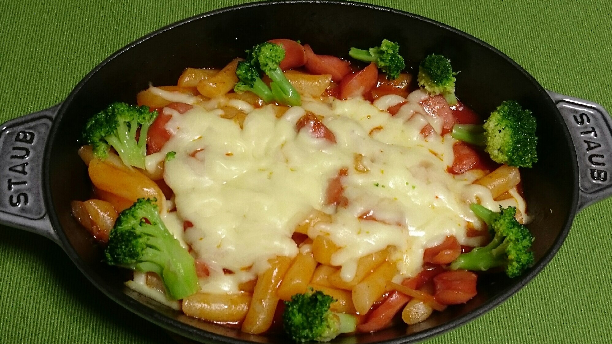 ストウブde 韓国のトッポギ レシピ 作り方 By Mamichin555 楽天レシピ