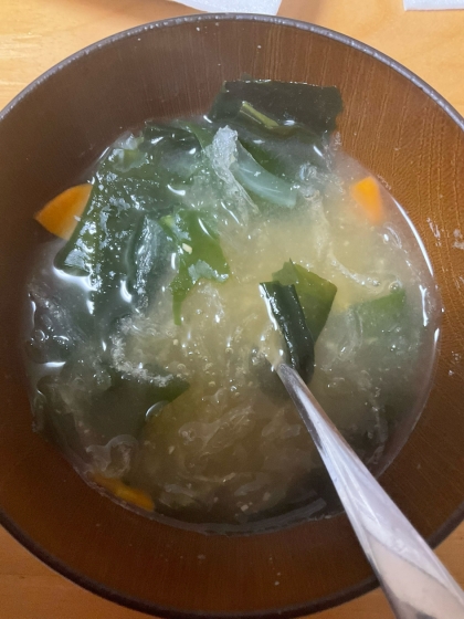 野菜たっぷりわかめスープ