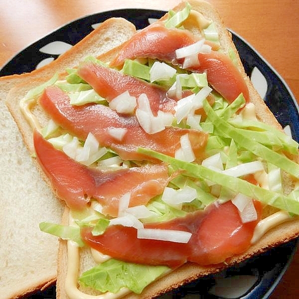 ケッパー無しでも５分で！スモークサーモンのサンド♪