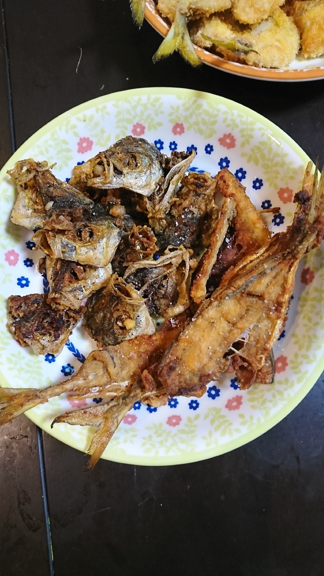 あらアラ簡単アジの尾頭骨煎餅 レシピ 作り方 By Kkun0527 楽天レシピ あらアラ簡単アジの尾頭骨煎餅 レシピ 作り方 By Kkun0527 楽天レシピ