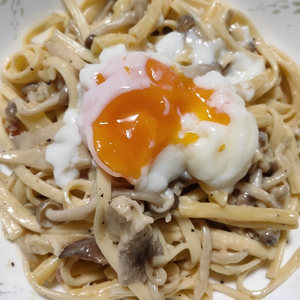 とろーり温泉卵の簡単カルボナーラパスタ レシピ 作り方 By たまごちゃん 楽天レシピ とろーり温泉卵の簡単カルボナーラパスタ レシピ 作り方 By たまごちゃん 楽天レシピ