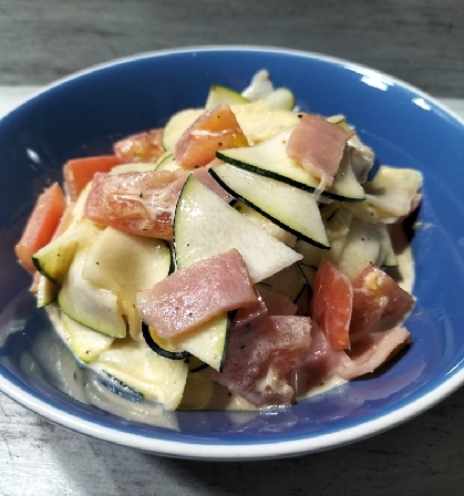 簡単 ズッキーニのサラダ