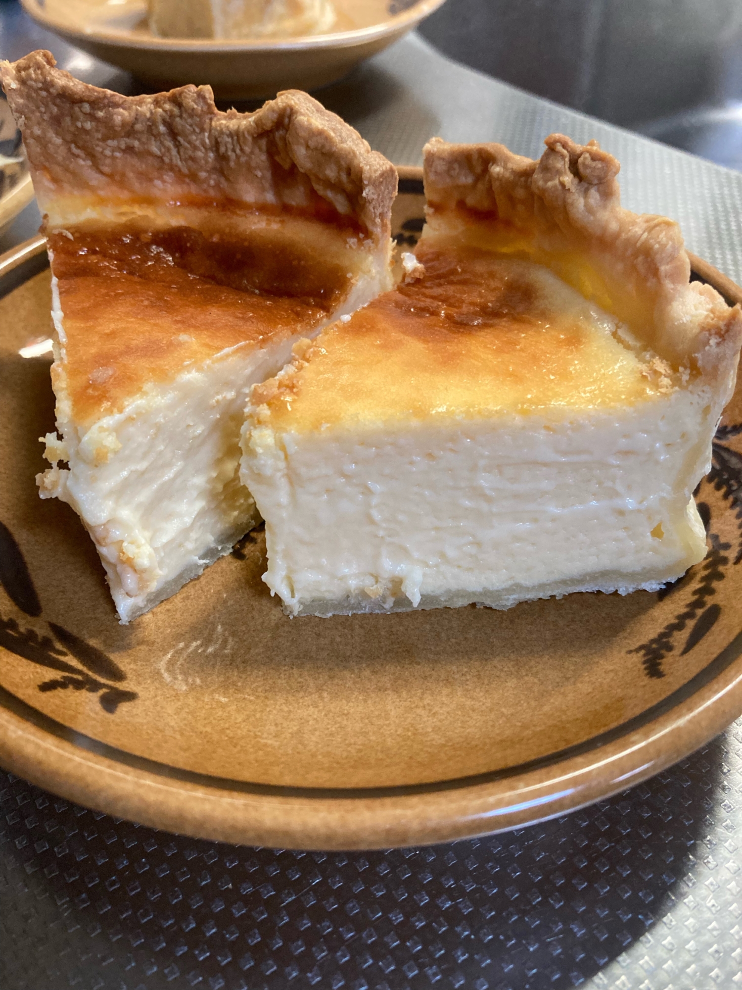 パーティーに！濃厚生チーズケーキパイ