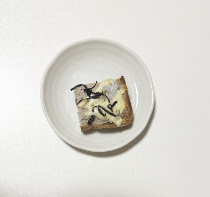 チーズトーストアレンジ しらす&塩昆布