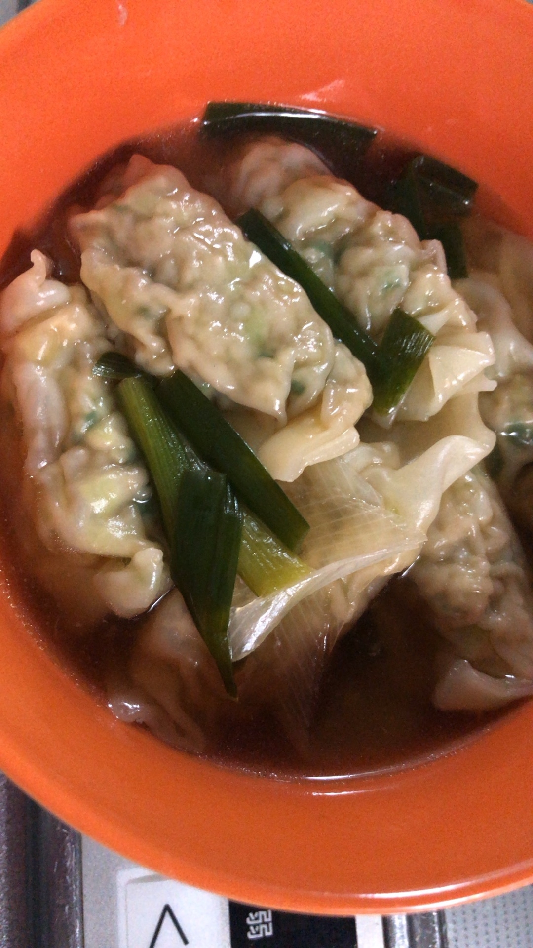 ラーメンスープで作る簡単スープ餃子