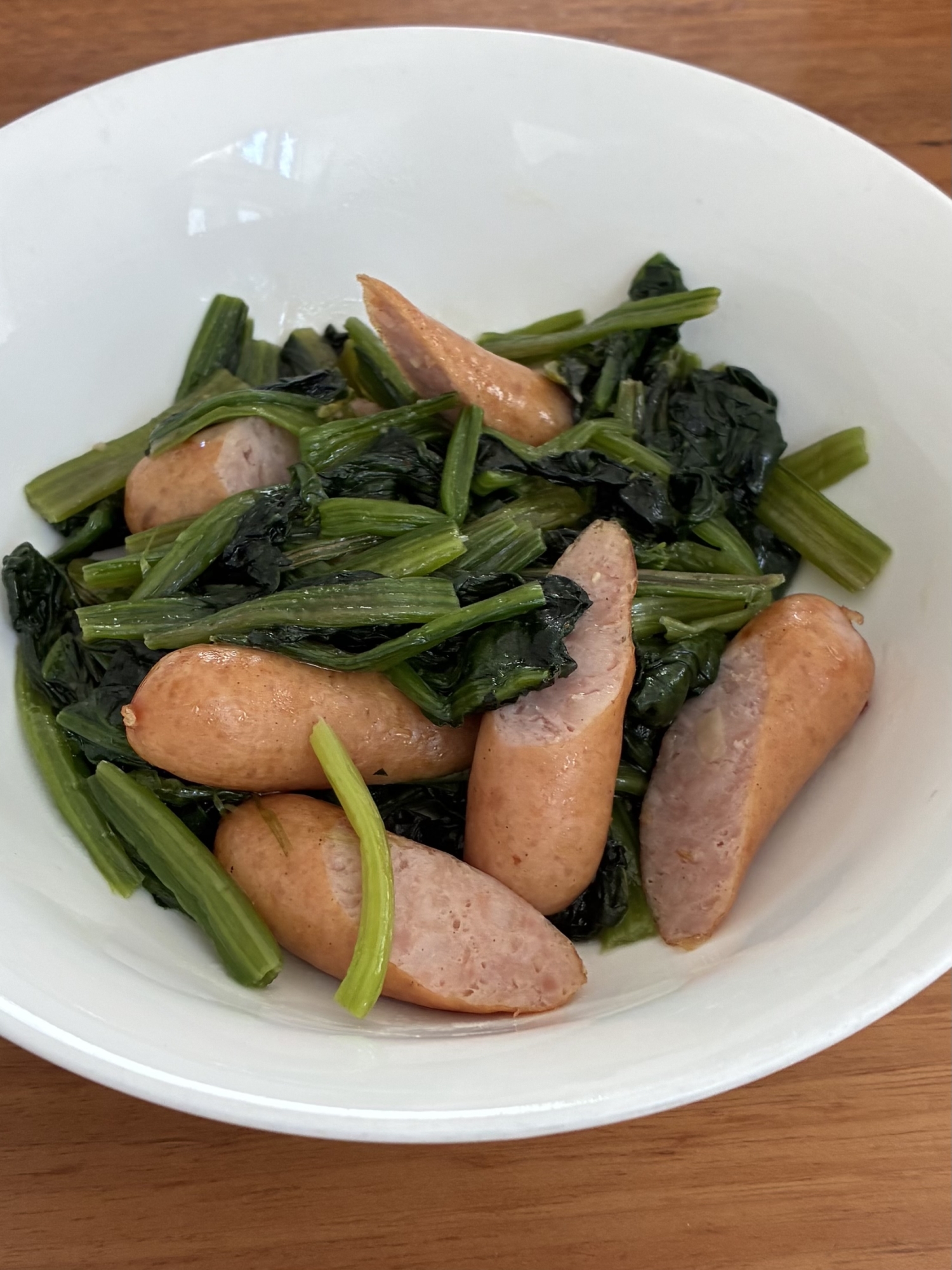 ほうれん草とウインナーの炒め物