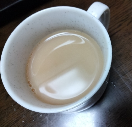 お鍋で作る美味しいはちみつミルクティー