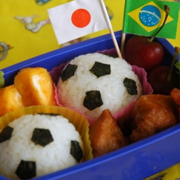 日本代表応援レシピ サッカーボールおにぎり レシピ 作り方 By Cozinha Linda 楽天レシピ 日本代表応援レシピ サッカーボールおにぎり レシピ 作り方 By Cozinha Linda 楽天レシピ